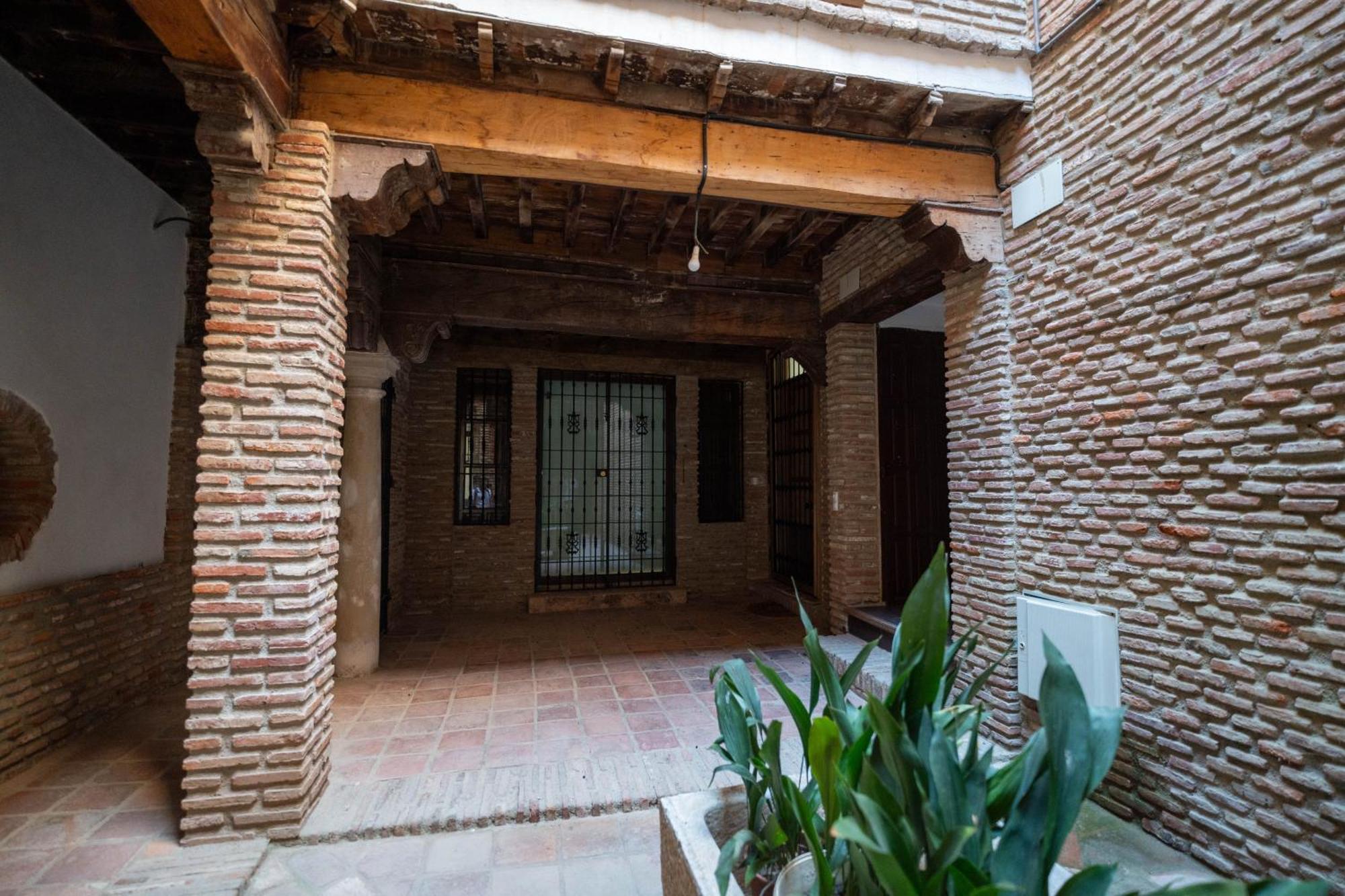 La Fonda De La Calle Ancha グアディクス エクステリア 写真